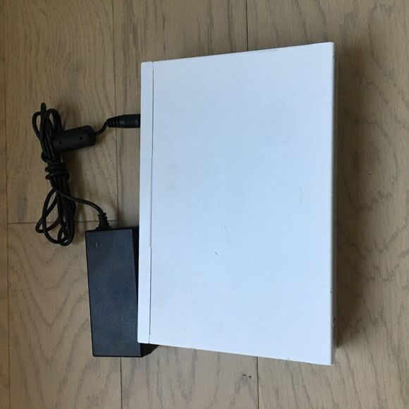 Sophos SG 105 Firewall Security Appliance w/ power supply - Used - Picture 3 of 5